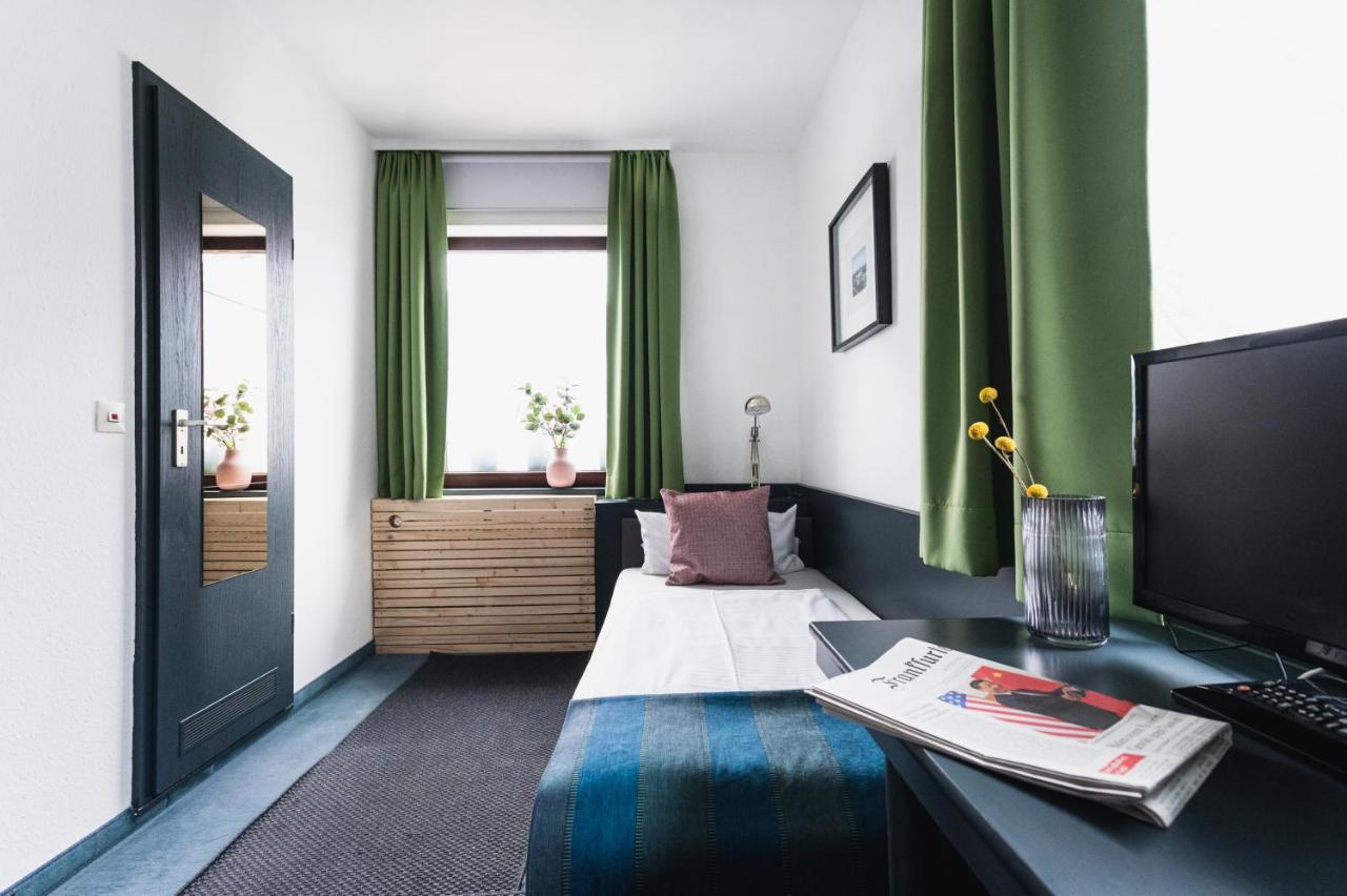 City Hotel Fellbach 24H Check-In Buitenkant foto