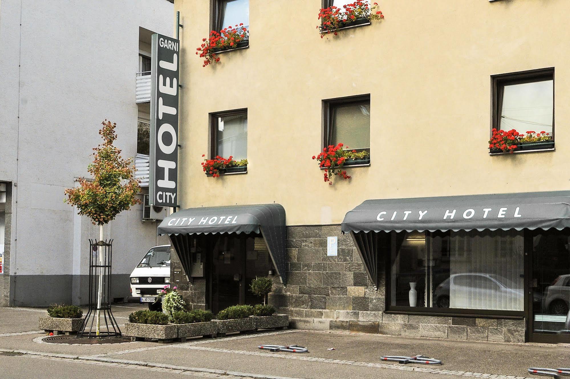 City Hotel Fellbach 24H Check-In Buitenkant foto